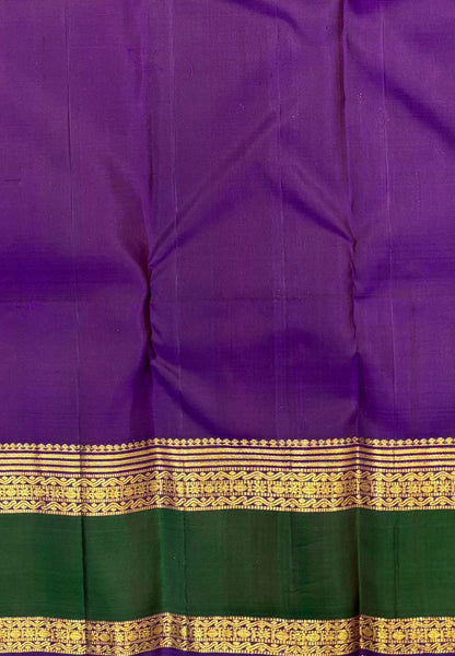 Pure Kanchipuram Silk Saree-Brick Red In Vertical Medallion Zari With Contrast Border