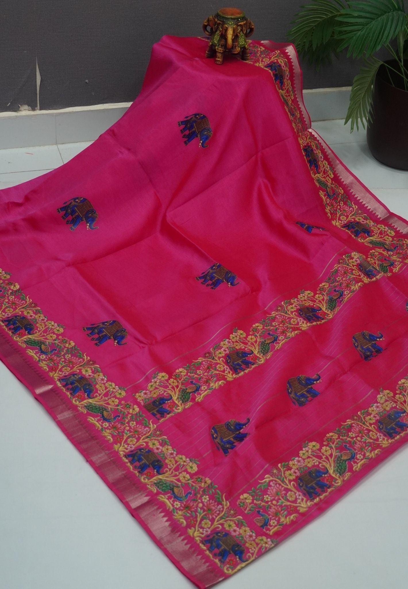 Pure Mangalgiri Silk Saree-Mittai Pink with Tanjore Print