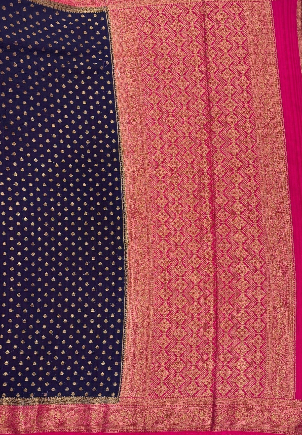 Banarasi Georgette Saree-Navy Blue with Leaf Butta and Contrast Border
