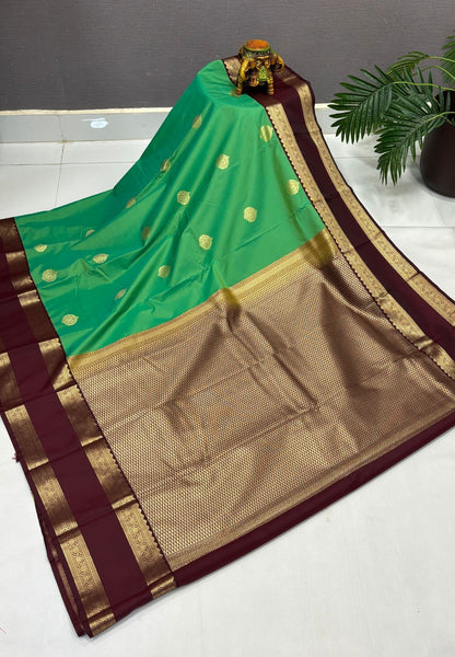 Budget Kanchipuram Saree-Pista Green with Contrast Border
