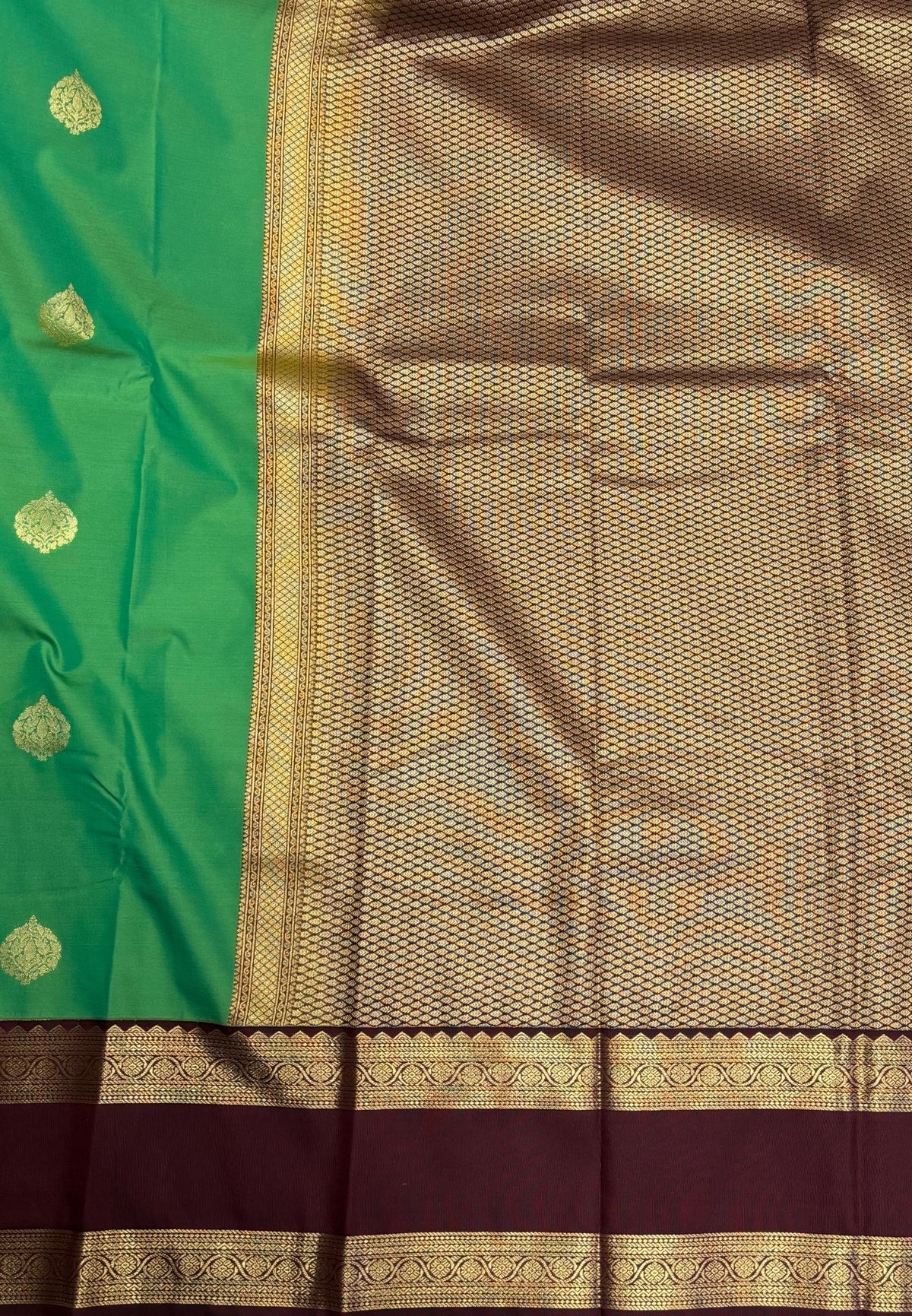Budget Kanchipuram Saree-Pista Green with Contrast Border
