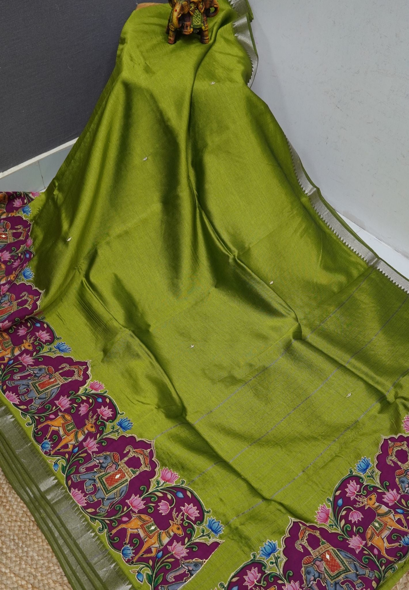 Pure Mangalgiri Silk Saree-Light Green with Appliqué Work