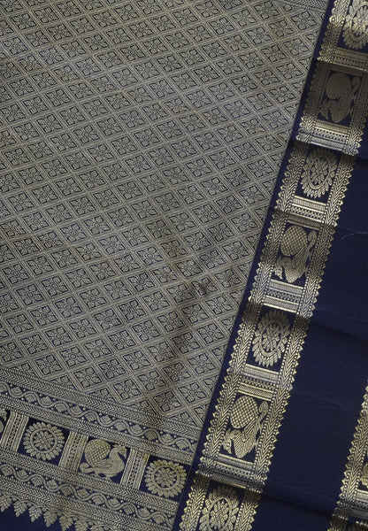 Pure Kanchipuram Silk Saree - Light peach pink-Brown with Retapet Border