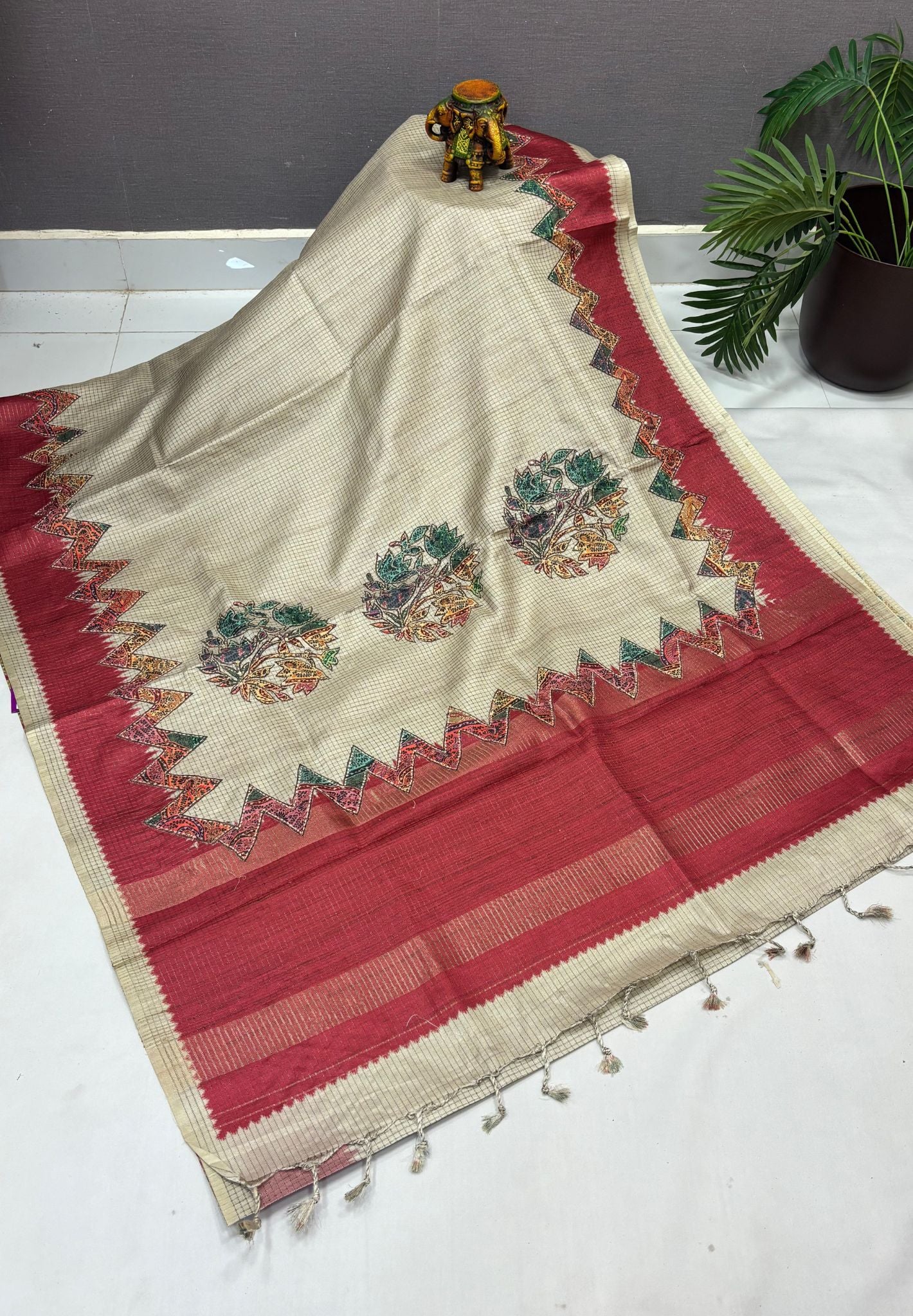 Semi Tussar Saree-Cream in Zigzag Tribal Pattern Border