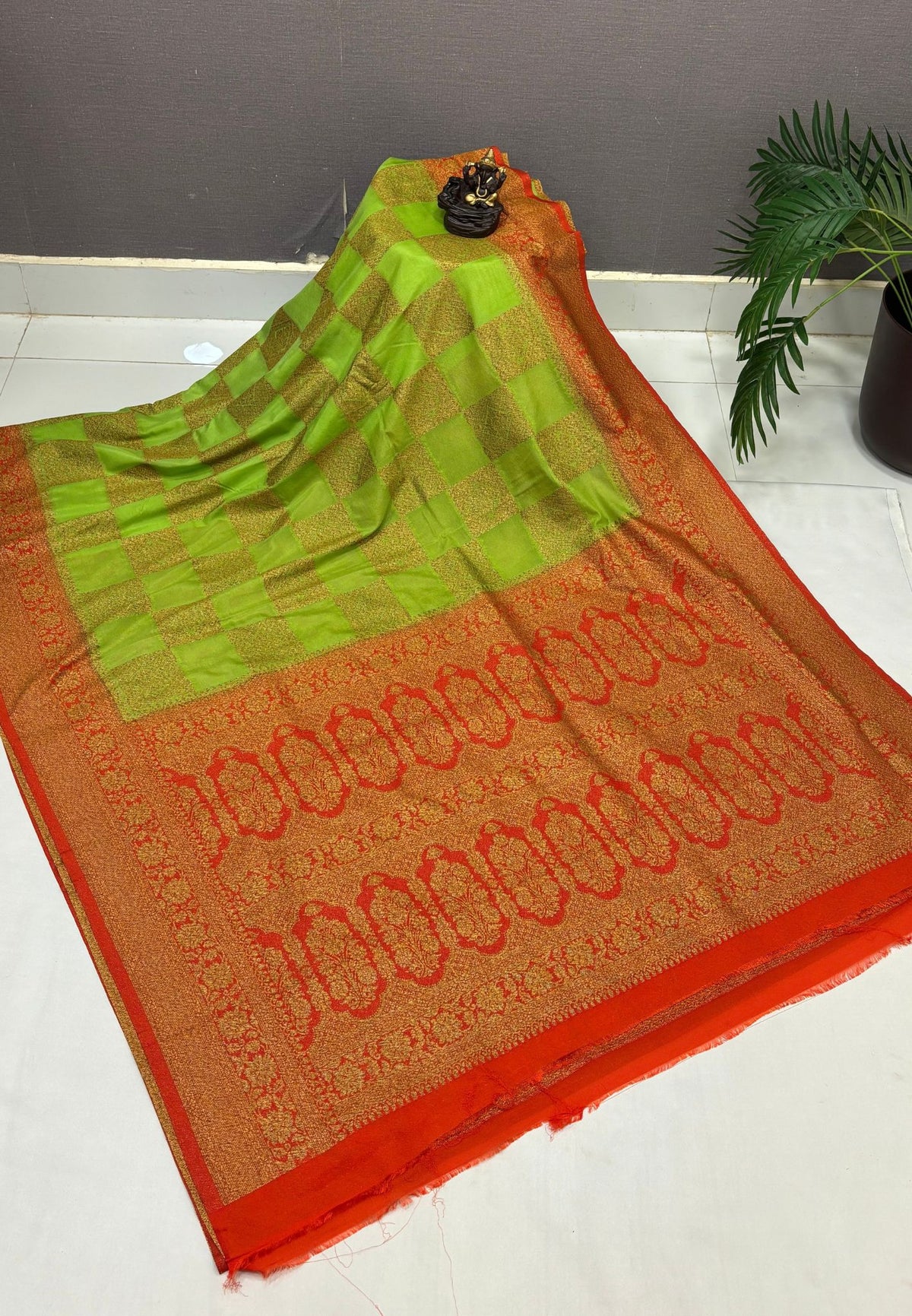 Banarasi Crepe Saree-Apple Green In Square Check Brocade With Contrast Border