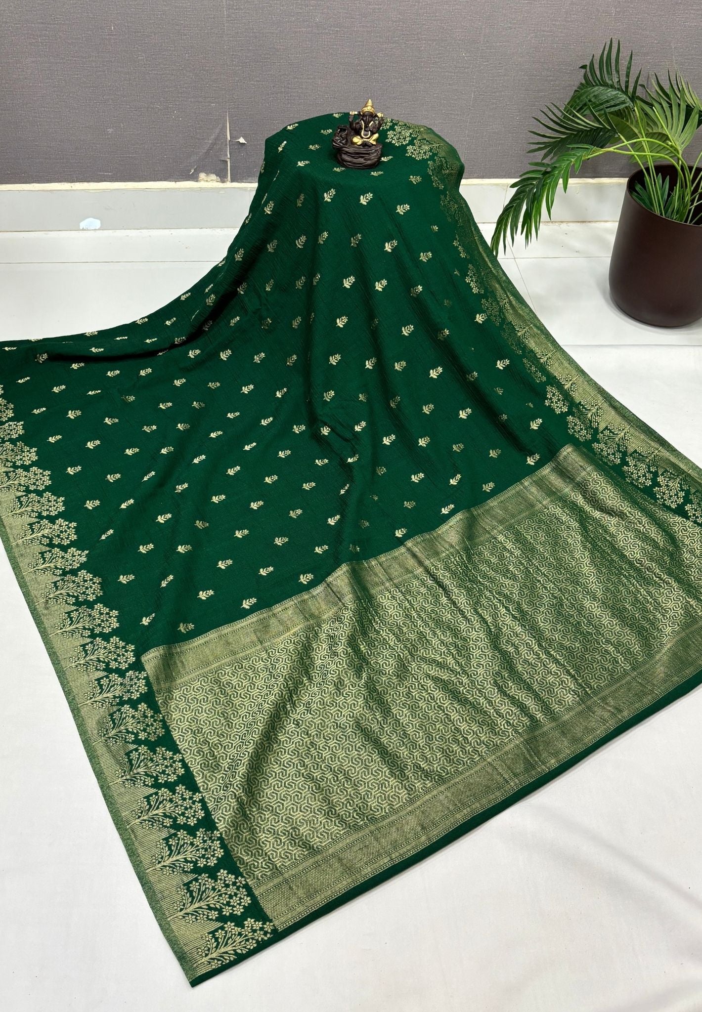 Banarasi Georgette Saree-Green With Tree Zari Border