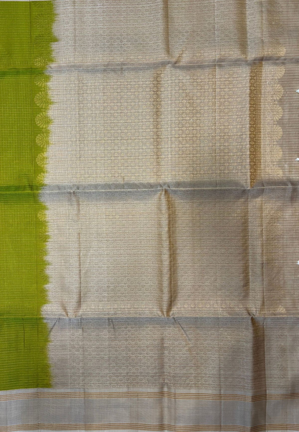 Pure Kanchipuram Silk Saree-Light Green With Contrast Border