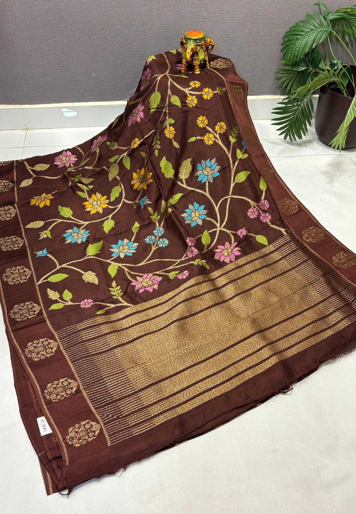 Kattan Silk Saree-Brown in Floral Vine Zari Border