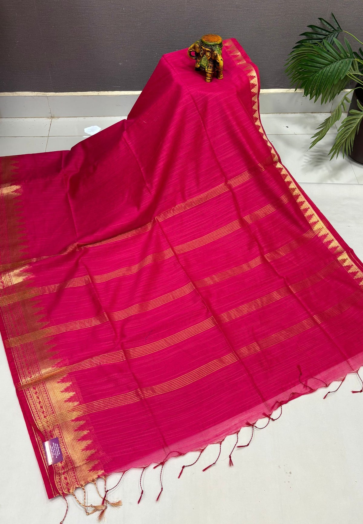 Handloom Silk Cotton Saree-Candy Pink in Temple Tower Zari Border