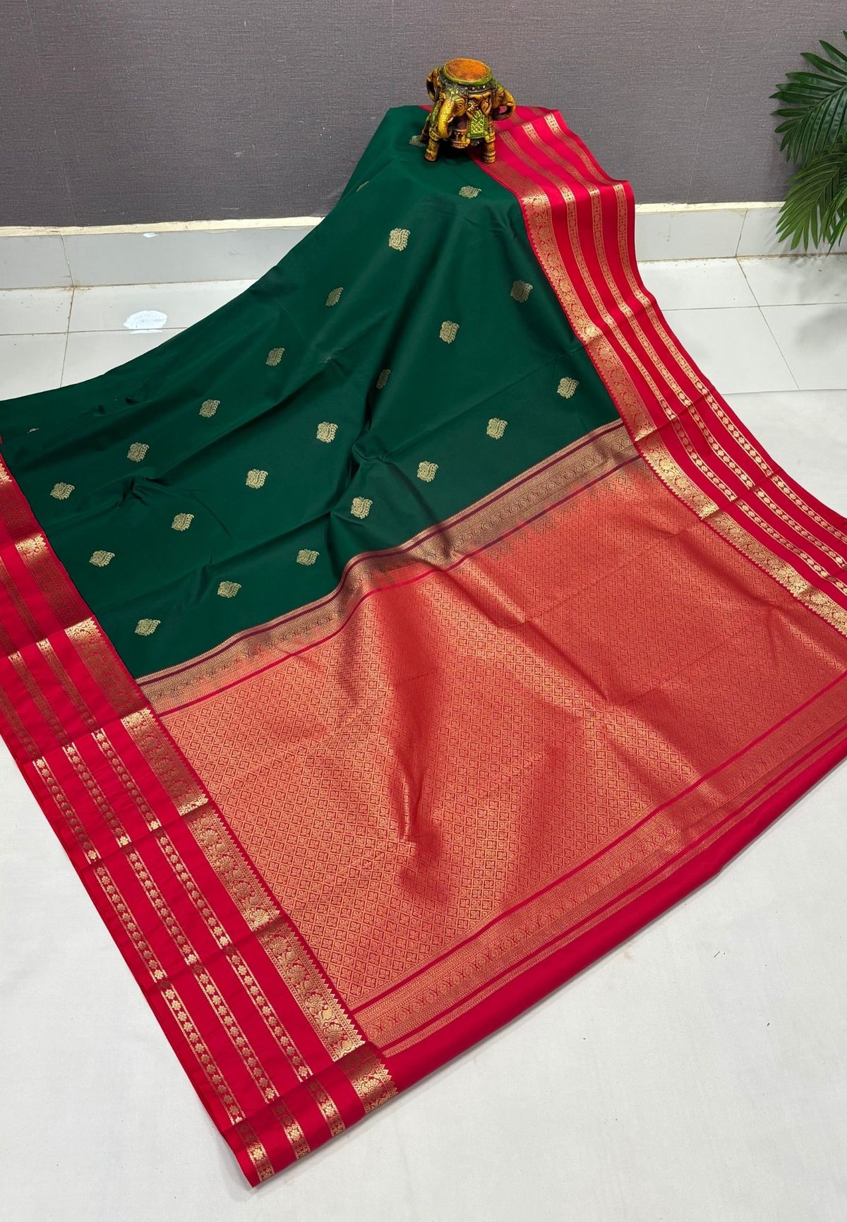 Budget Kanchipuram Saree-Green with Contrast Border