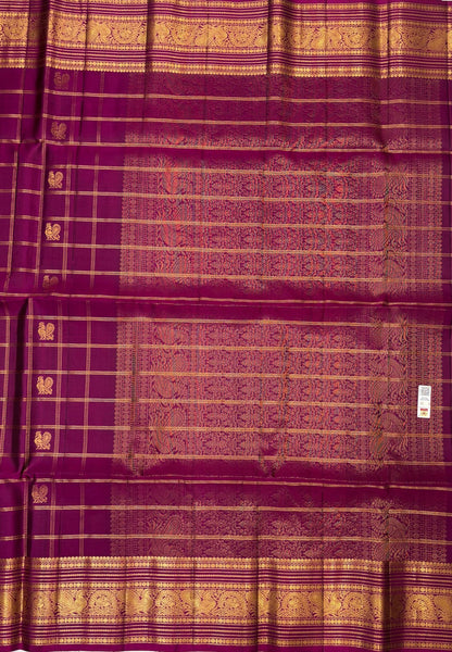 Pure Kanchipuram Silk Saree-Rani Pink in Checkered Mayil Chakram with Varisapet Border