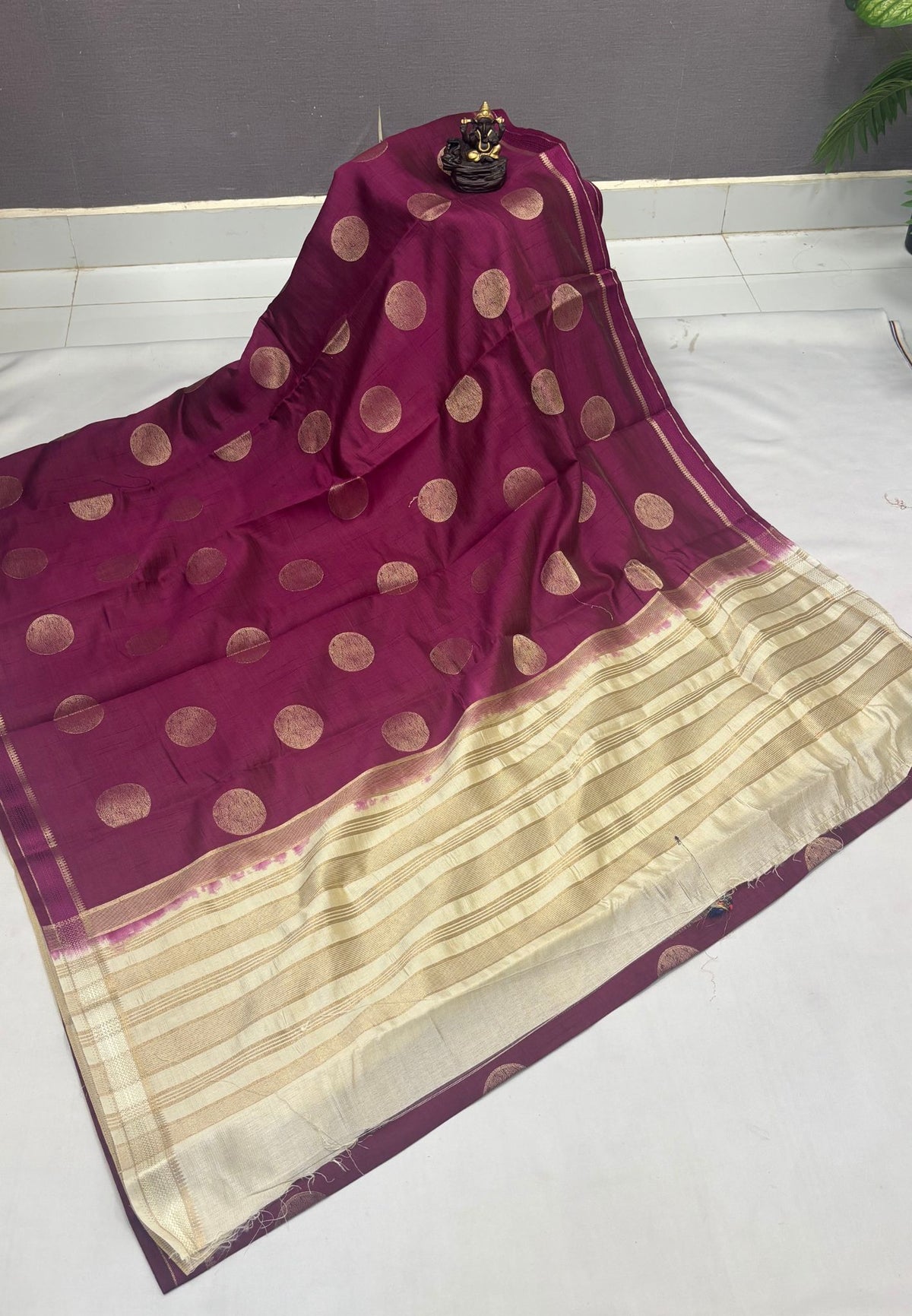 Soft Tussar saree-Wine With Round Motif