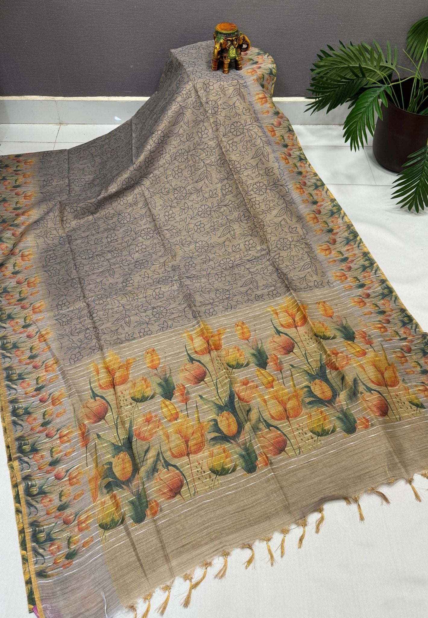 Tissue Saree-Lavender In Floral Tulip Printed Border