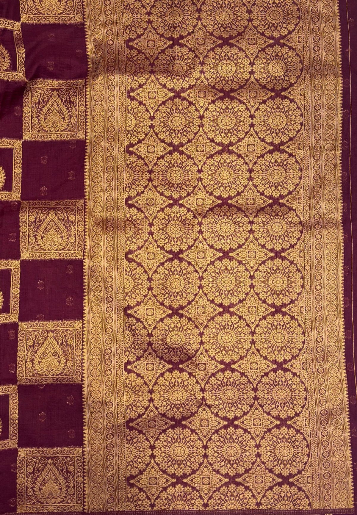 Soft Jute Tussar Saree-Maroon In Square Check Zari Border