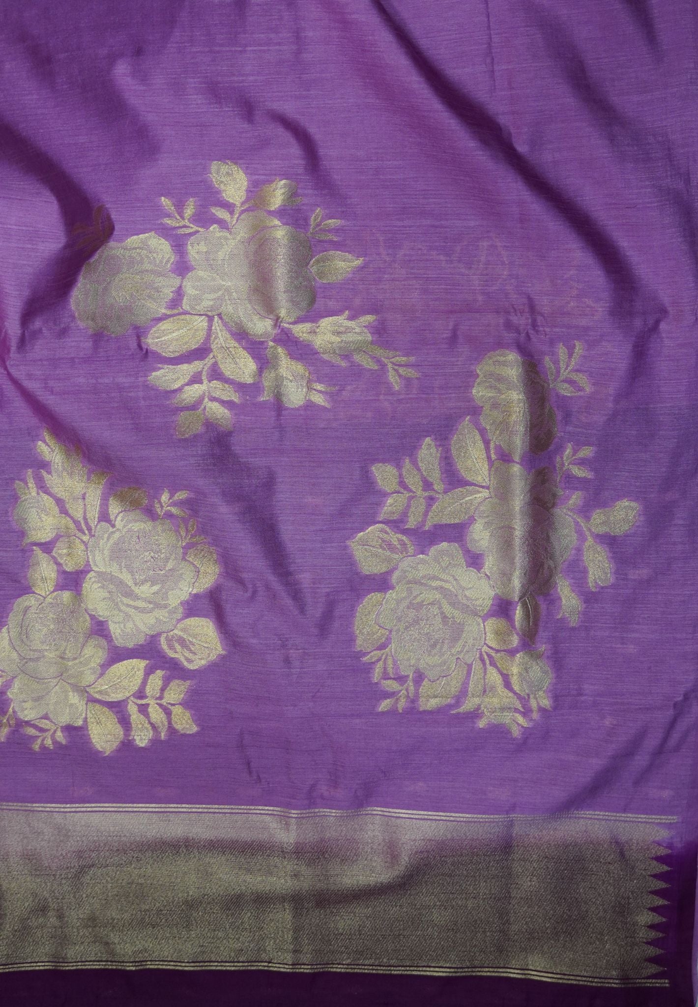 Semi Tussar Saree with Rose Floral Zari Weaving