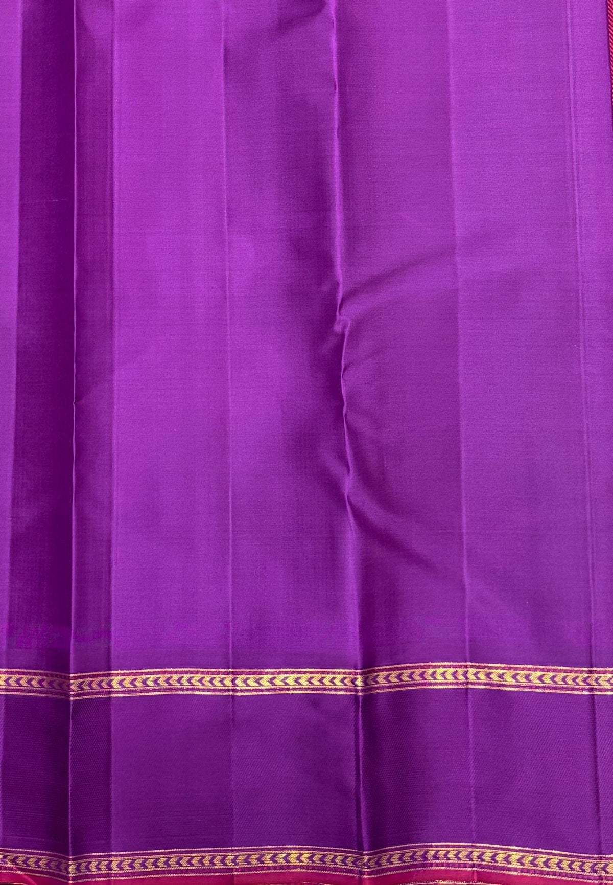 Pure Kanchipuram Silk Saree-Vadamali in Chevron Line Zari Border