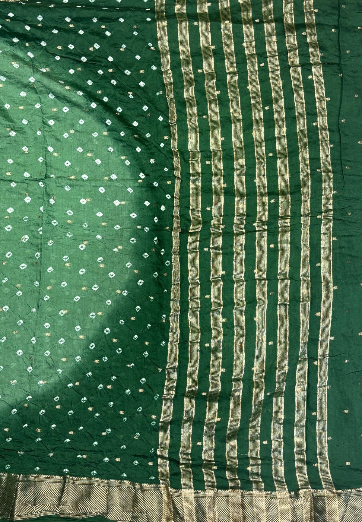 Banarasi Bandeji Saree-Green in Horizontal Stripe Zari Border