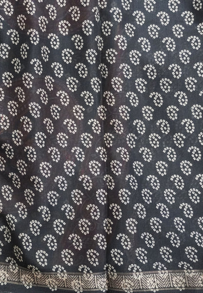 Dola Saree-Black in Kolam patteran with Small Border
