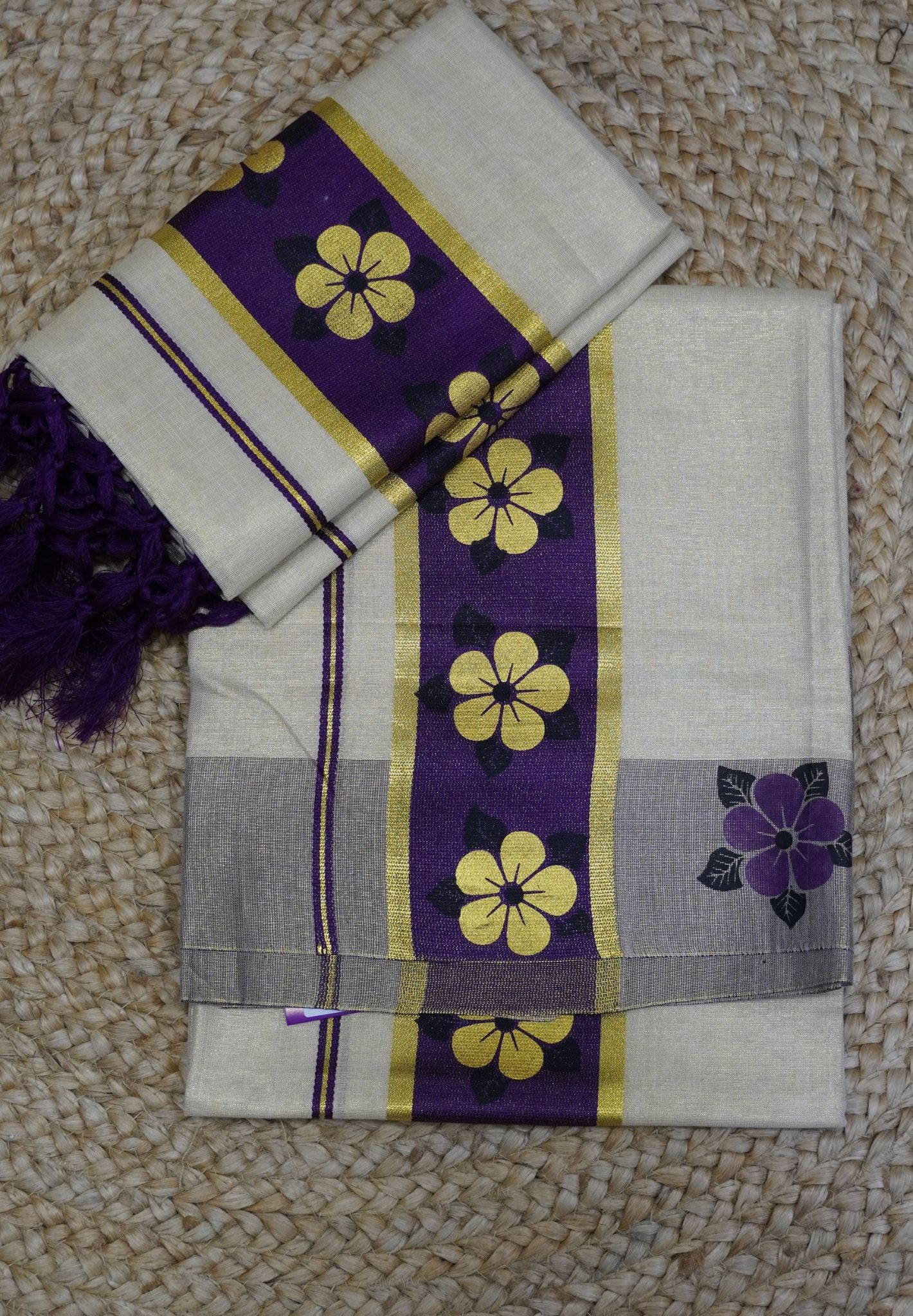 Tissue Set Mund - Sandal-Wine Golden Floral Motifs