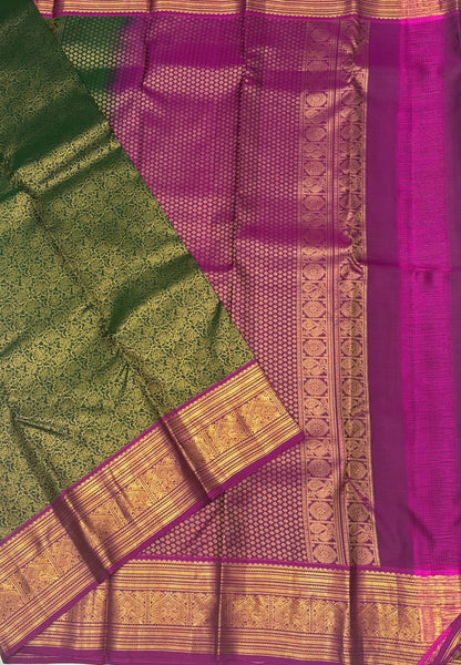 Pure Kanchipuram Silk Saree-Green with Contrast Border