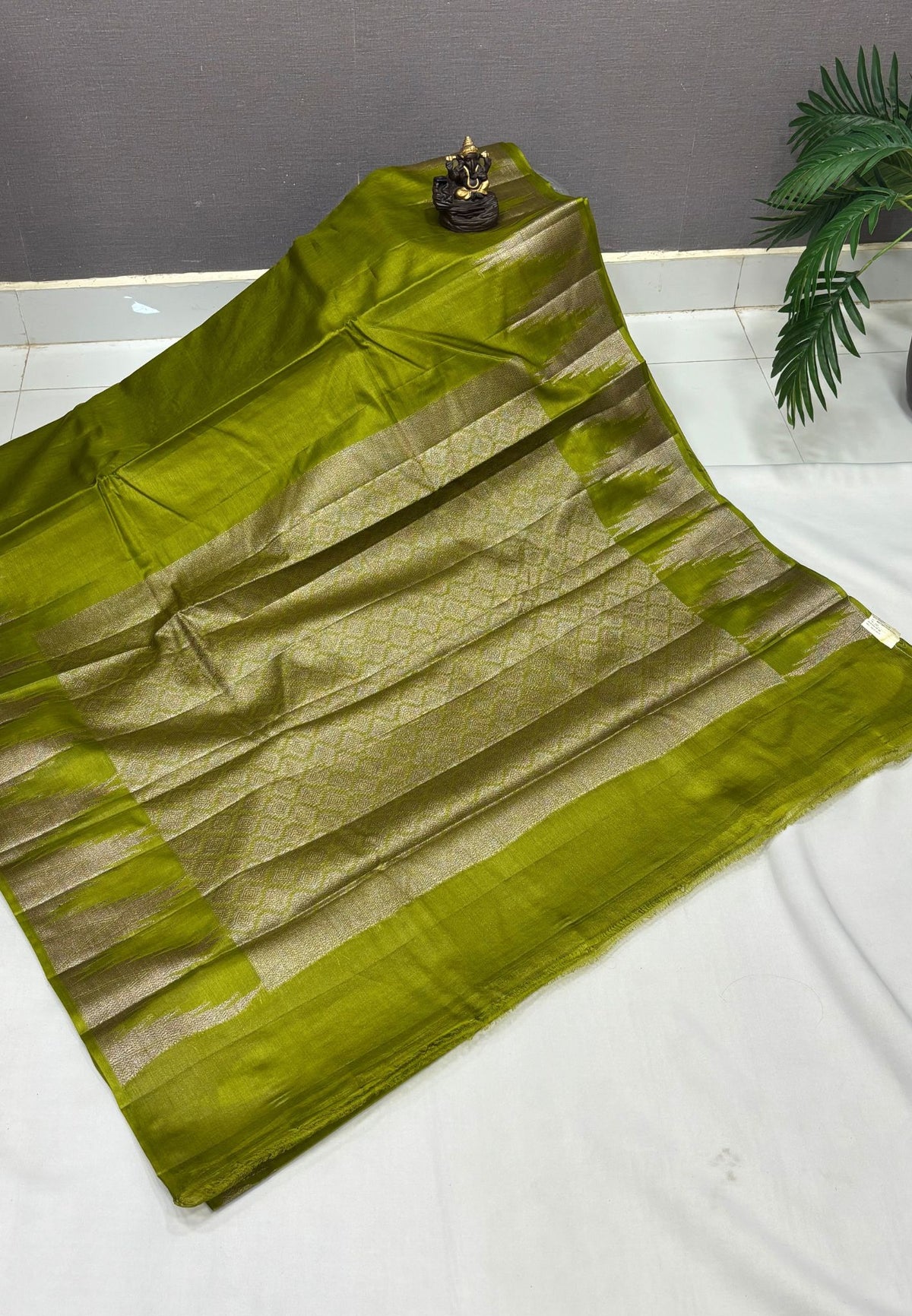 Pure Tussar Saree-Lime Green In Tazhalampoo Zari Border