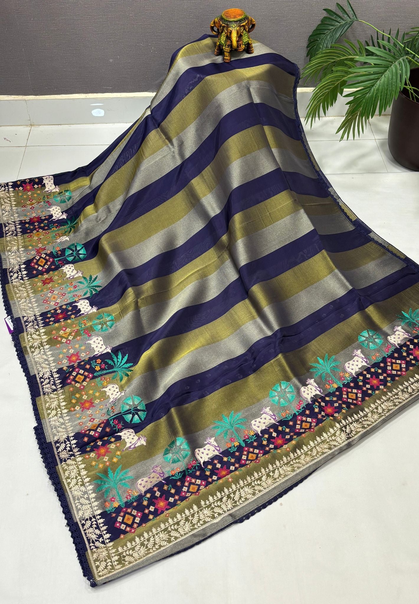 Satin Crepe Saree-Navy Blue In Komatha Floral Border