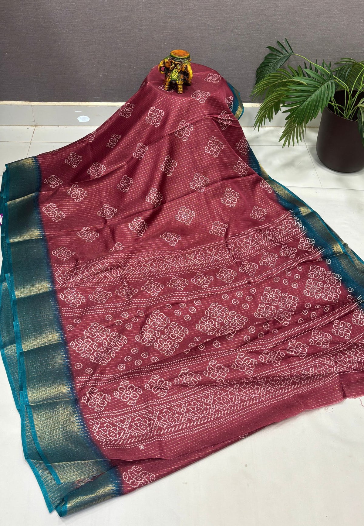 Semi Dola Silk Saree-Maroon In Floral Dotwork Border