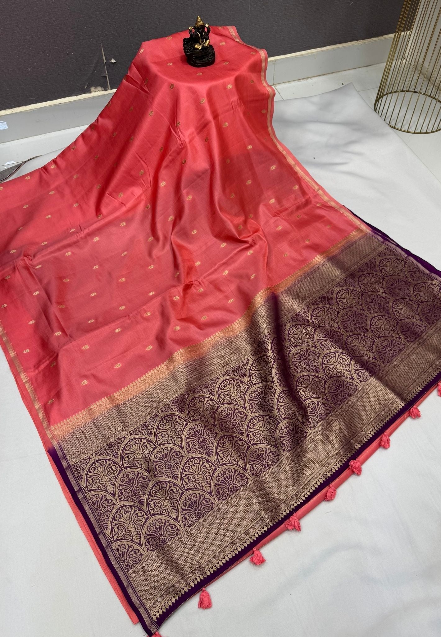 Gaji Silk Saree-Peach In Paisley Jaal Zari Border