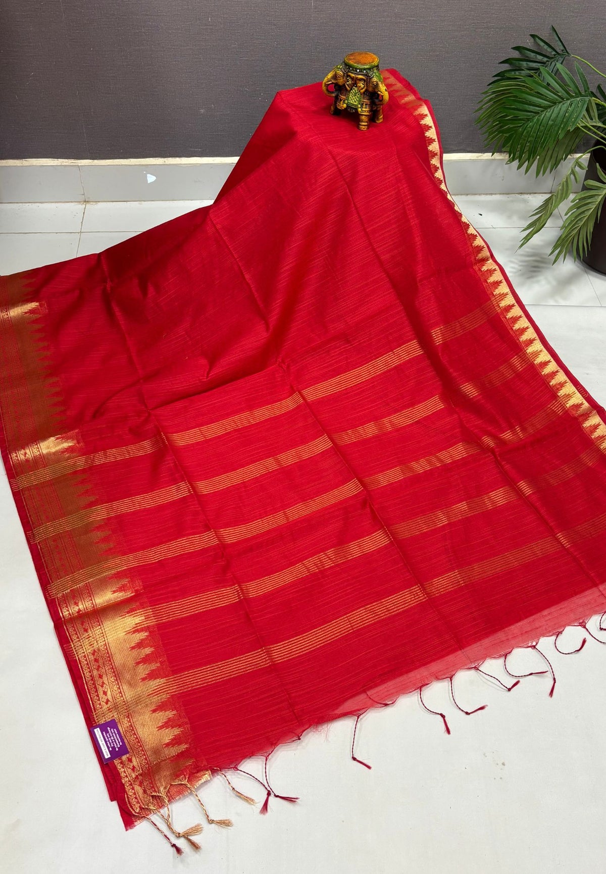 Handloom Silk Cotton Saree-Red in Temple Tower Zari Border