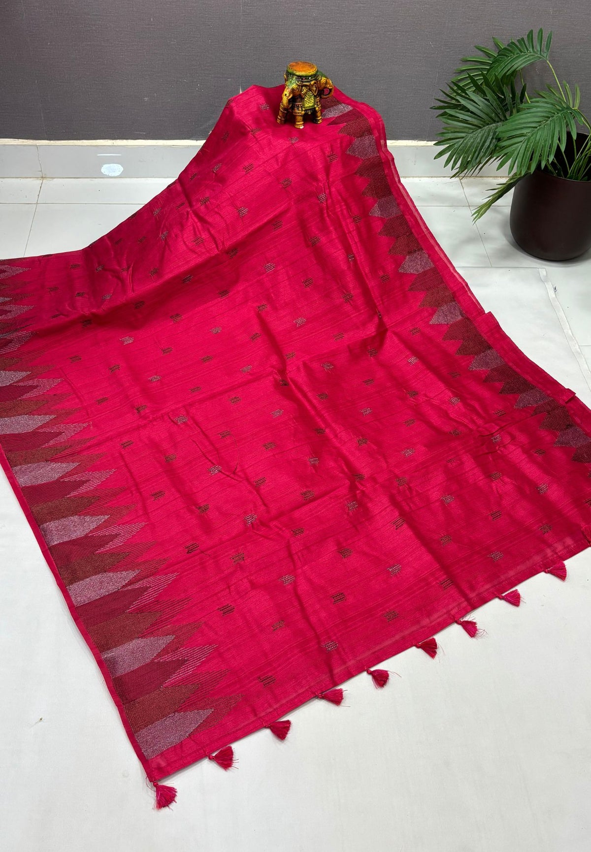 Tussar Saree-Redish Pink In Twin Tower Border