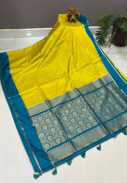 Gaji Silk Saree-Mehandi Green in Floral Brocade Zari with Contrast Border
