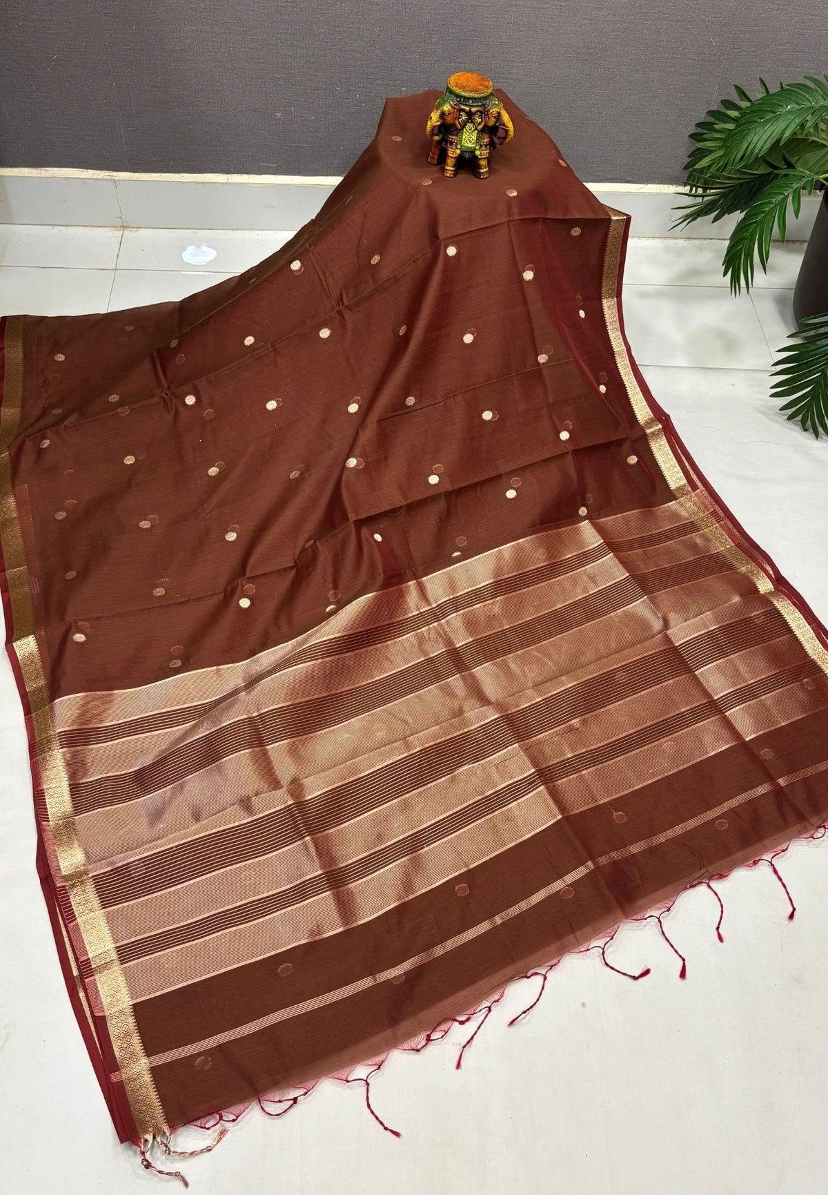 Semi Maheswari Saree-Brown In Multi-Stripe Zari Border