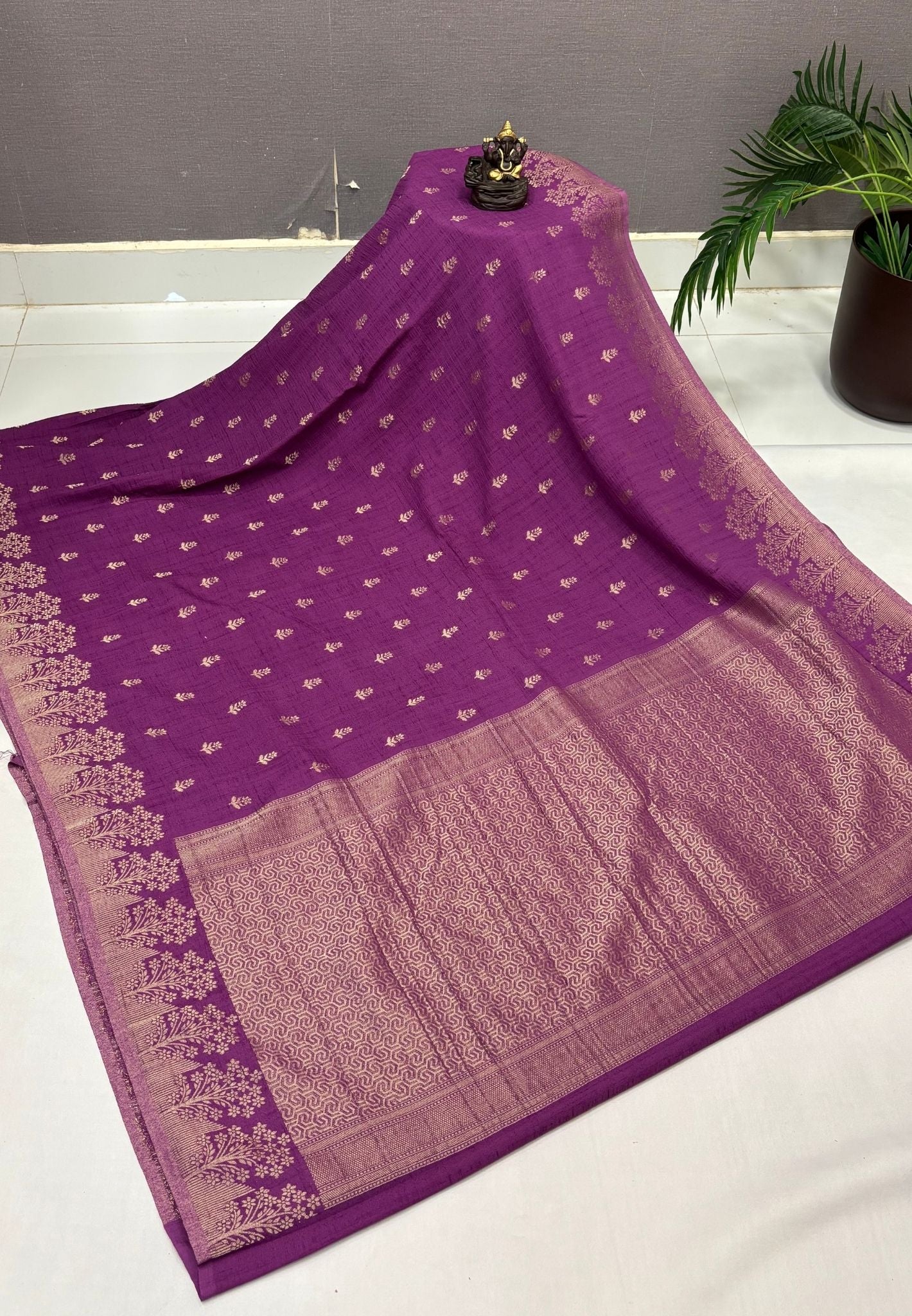 Banarasi Georgette Saree-Dusty Purple With Tree Zari Border