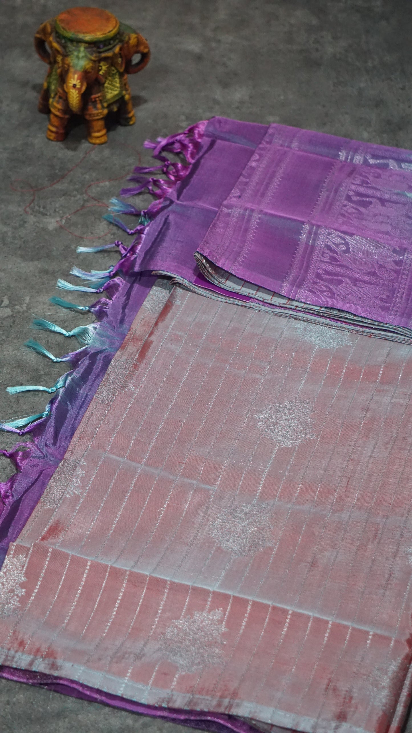 Vazhai Naaru Pattu Saree Vairaoosi Light Peach to Dual Lavender