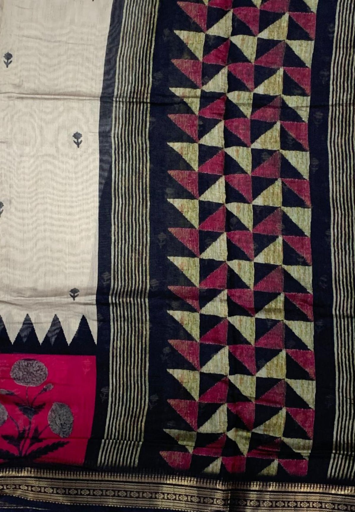 Malai Cotton Saree-Magenta in Triangle Border