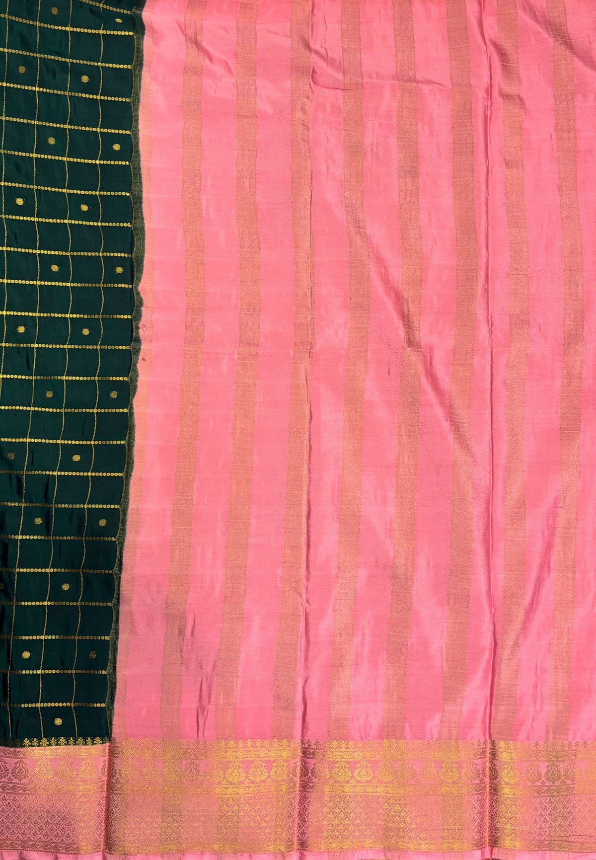 Viscose Saree-Bottle Green in Checked Zari Pattern Border