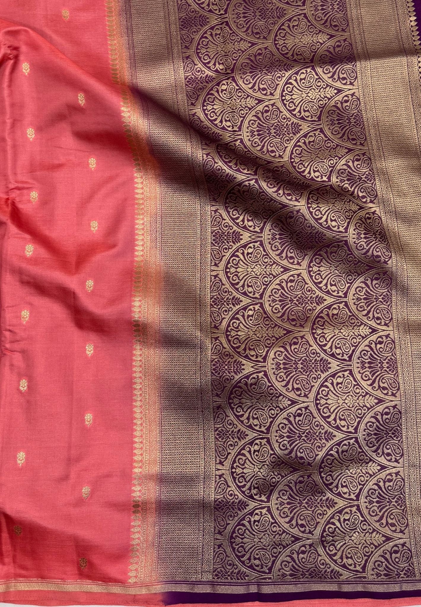 Gaji Silk Saree-Peach In Paisley Jaal Zari Border