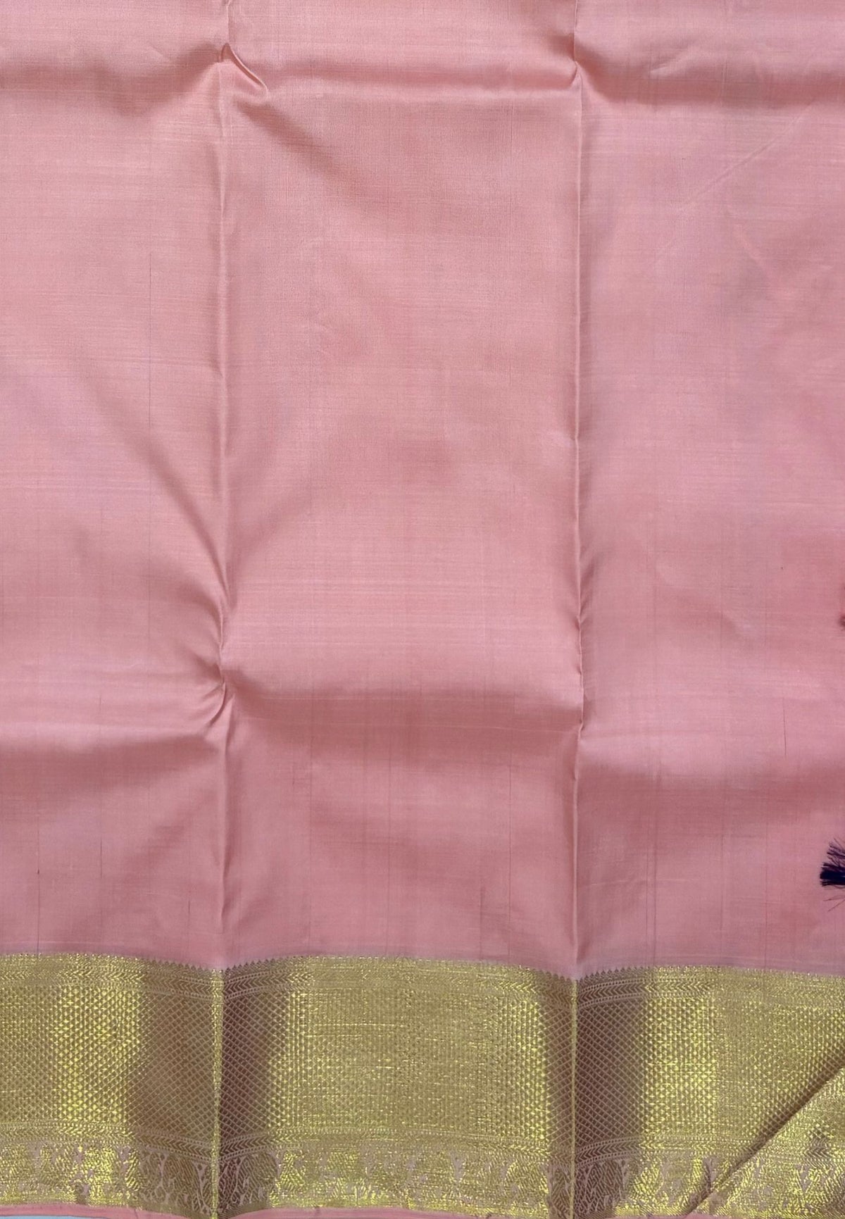 Pure Kanchipuram Silk Saree-Peach Bridal In Geometric Zari Line with Contrast Border