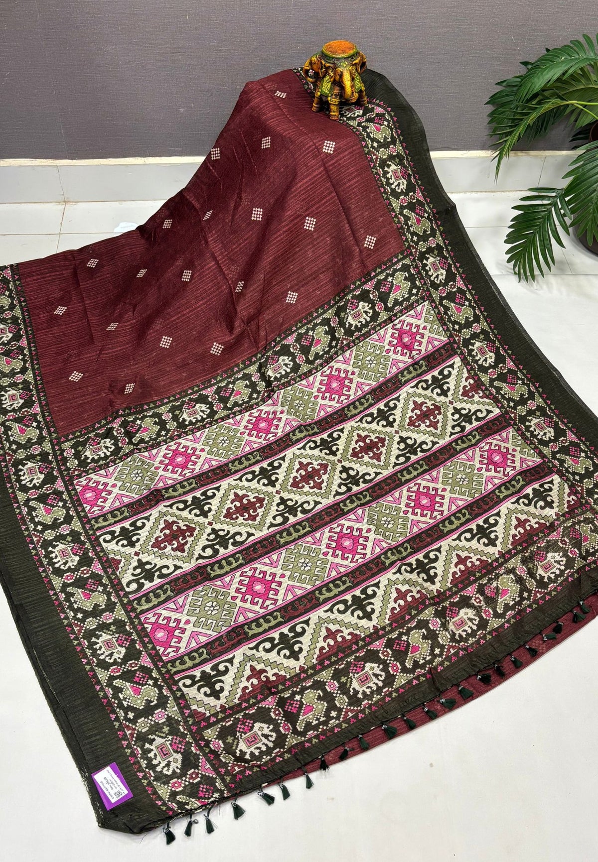 Jute Tussar Saree-Arakku In Patola Print Border