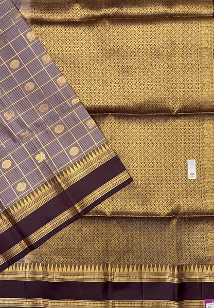 Pure Kanchipuram Silk Saree-Brown with Golden Checkered Pattern in Mayil Chakram Motifs
