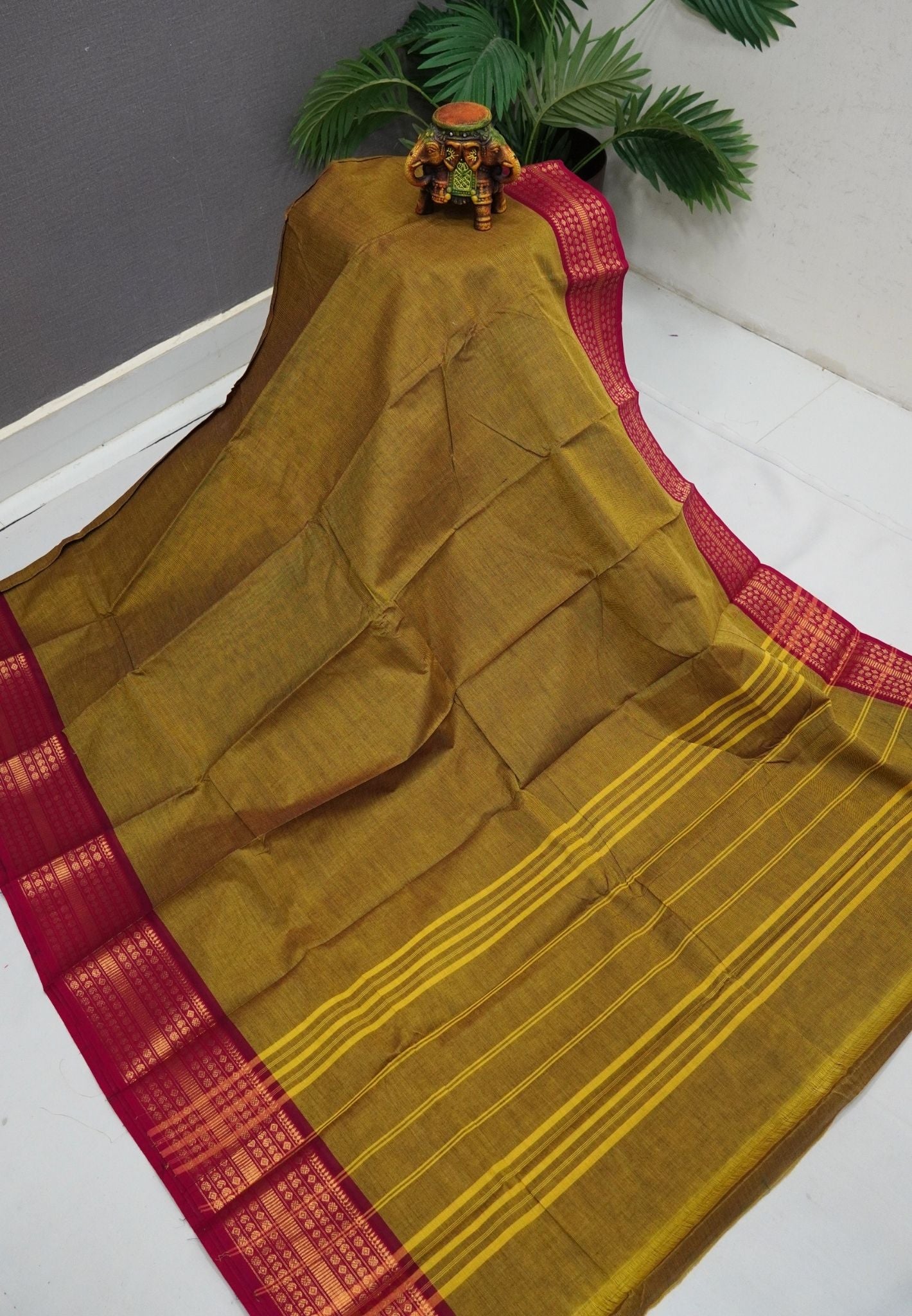 Kanchi Cotton Saree-Mehandi Green With Varisapet Border