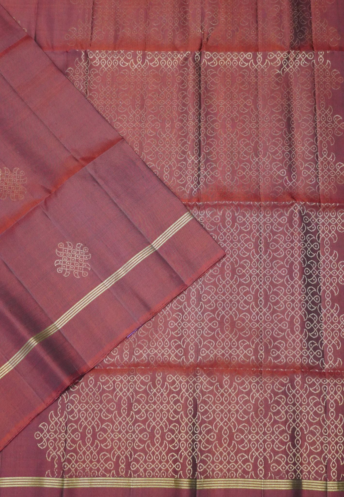 Soft Silk Saree with Kolam Weave - Maroon