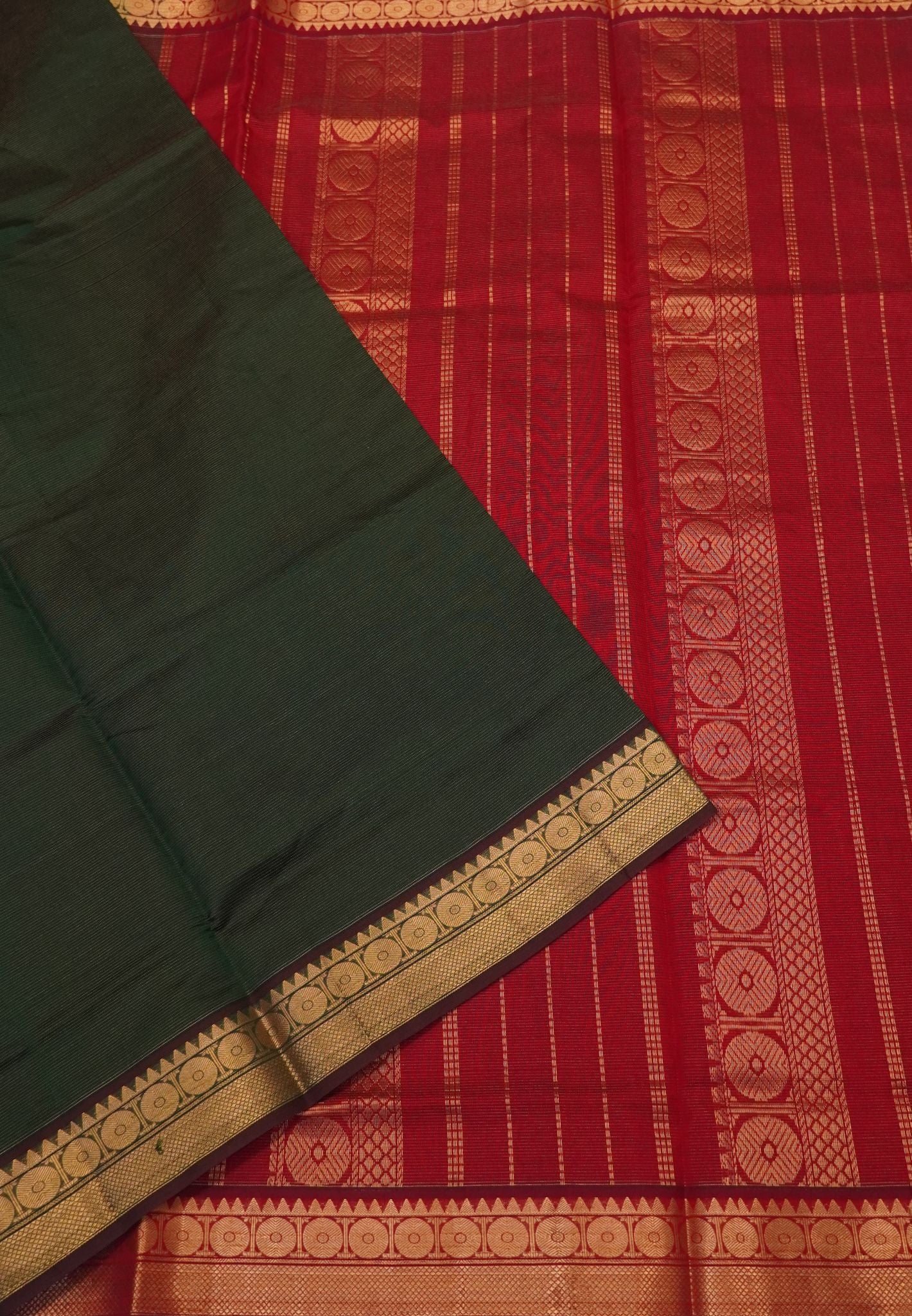 Silk Cotton Saree-Bottle Green with Contrast Border in Vairaoosi