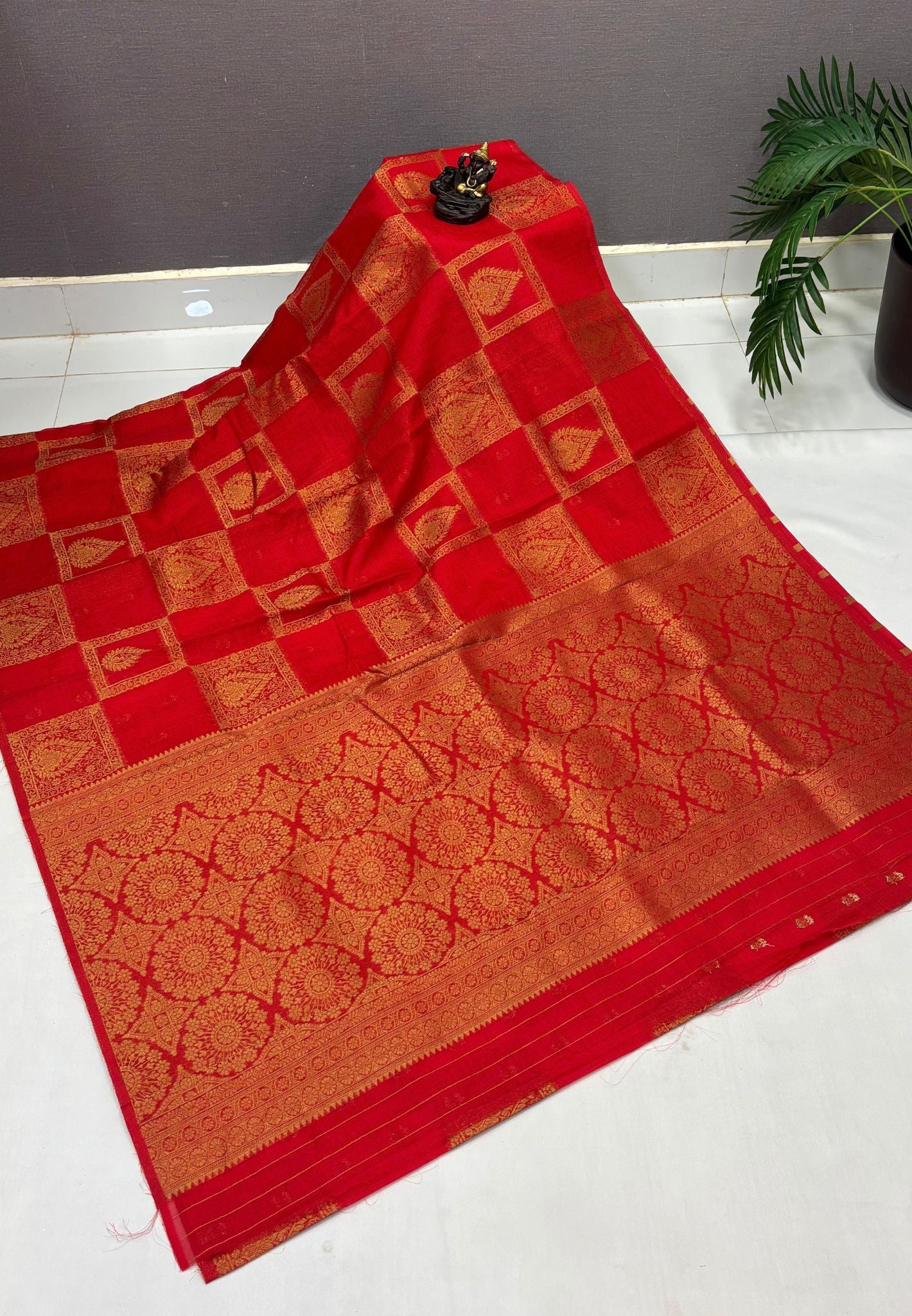 Soft Jute Tussar Saree-Red In Square Check Zari Border