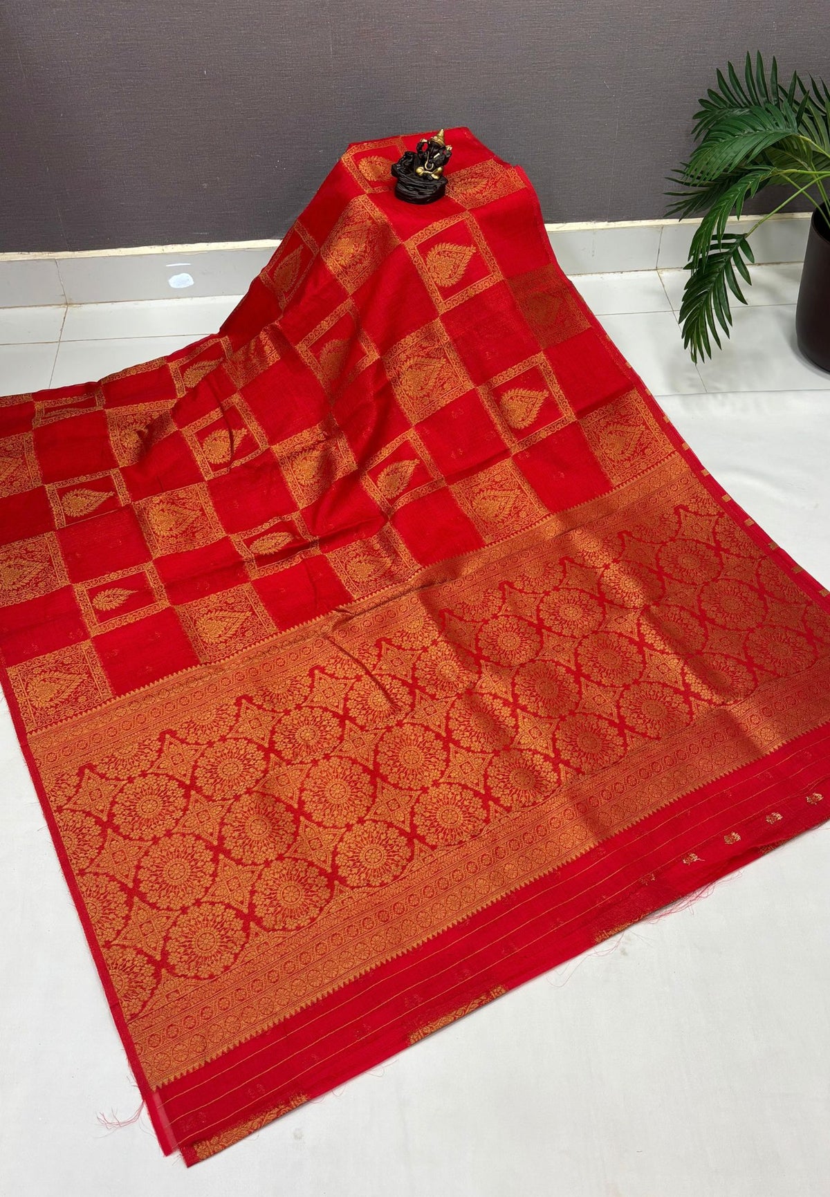 Soft Jute Tussar Saree-Red In Square Check Zari Border