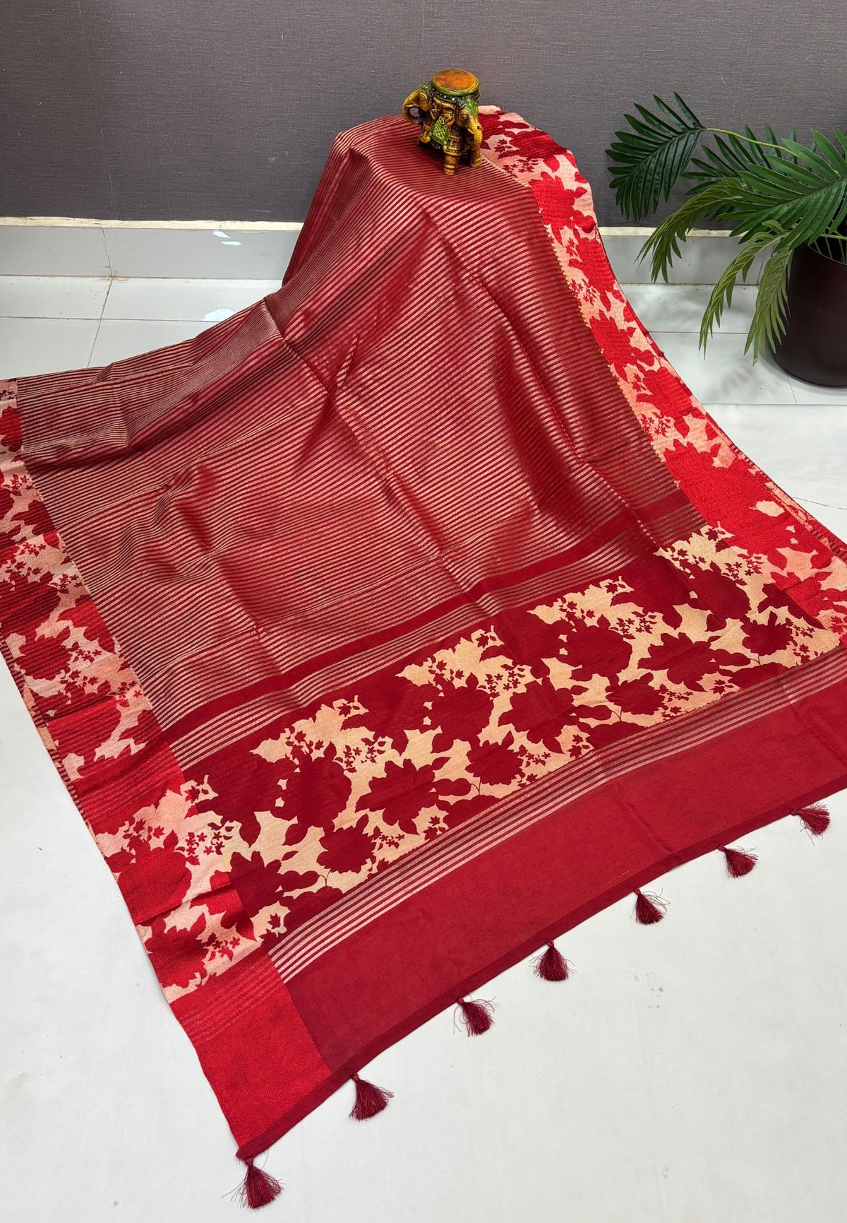 Soft Kora Tissue Saree-Redish Maroon in Floral Jaal Zari Border