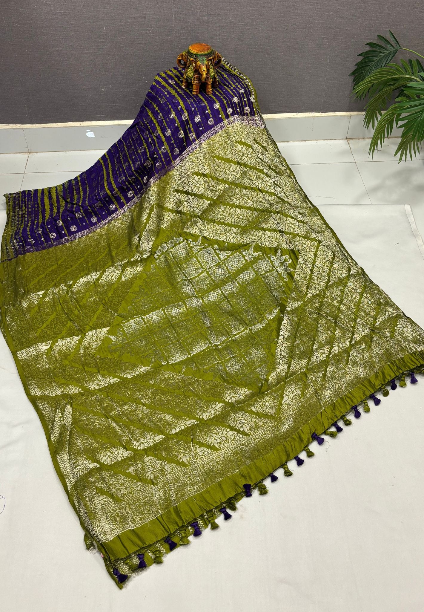 Pure Banarasi Kaddi Georgette Saree-Violet In Jaal Zari Floral Border