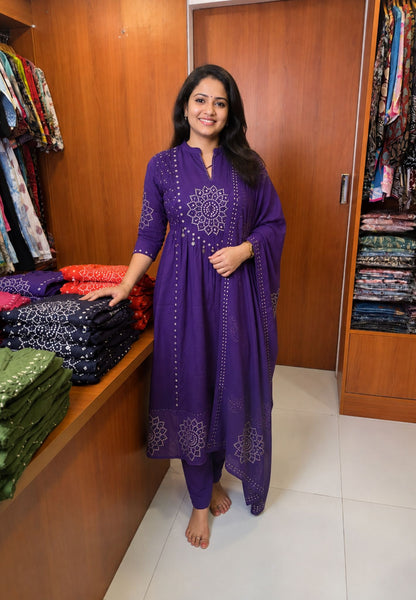 3 Pcs Salwar Suit with Sequence and Mirror Work