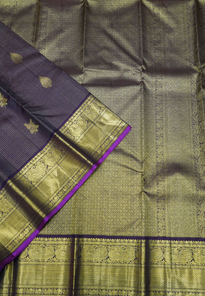 Pure Kanchipuram Silk Saree-Arakku Podi Kattam with Peacock Zari Motif