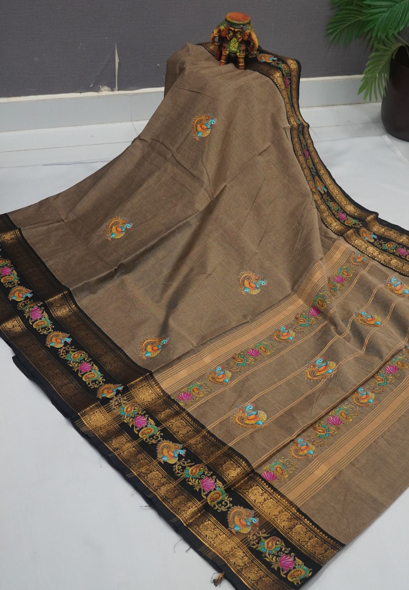 Chettinad Cotton Saree- Beige with Peacock Tanjore Print